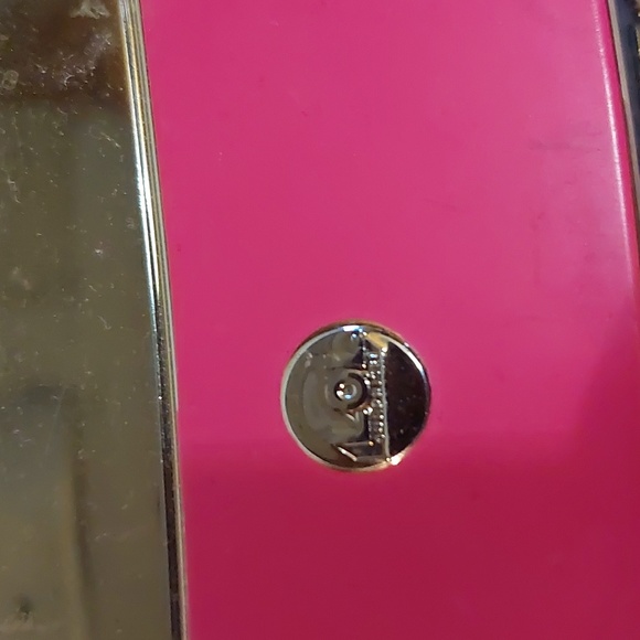 LOL OMG Surprise Car-Pool Coupe, Surprise Pool & Dance Floor; Pink and Gold, 15" - Picture 6 of 16